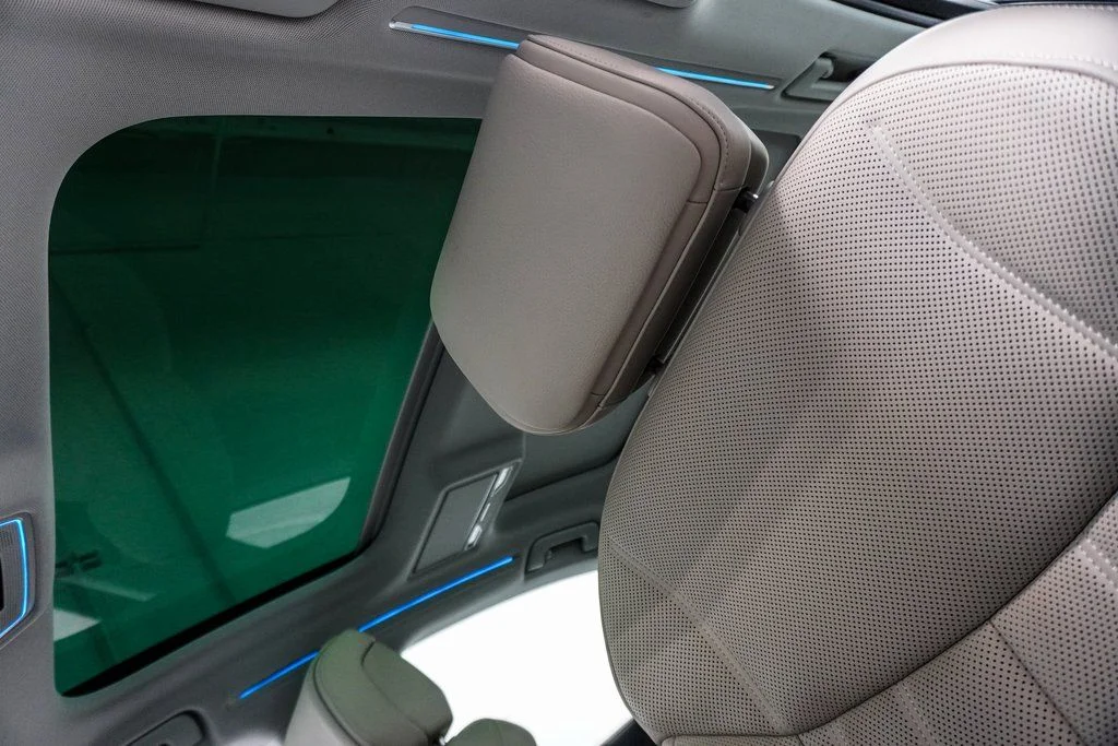 Used 2022 Blue Audi L 55 image 20
