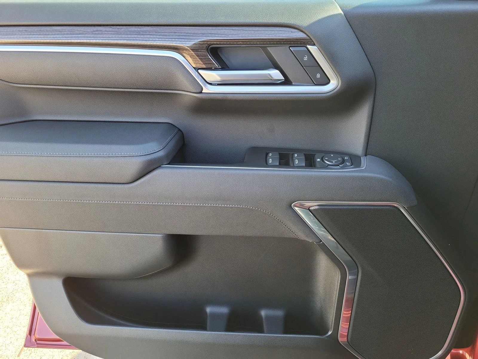 2025 Chevrolet Silverado 1500 RST - Photo 22
