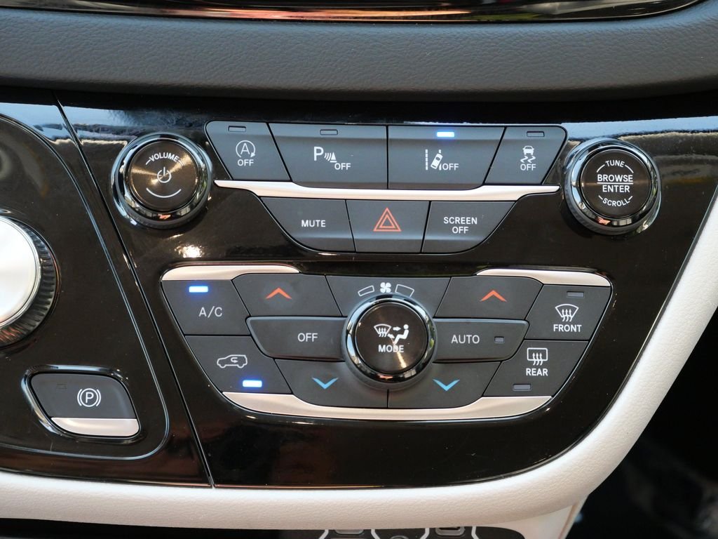 Certified Used 2024 Silver Chrysler Touring L image 18