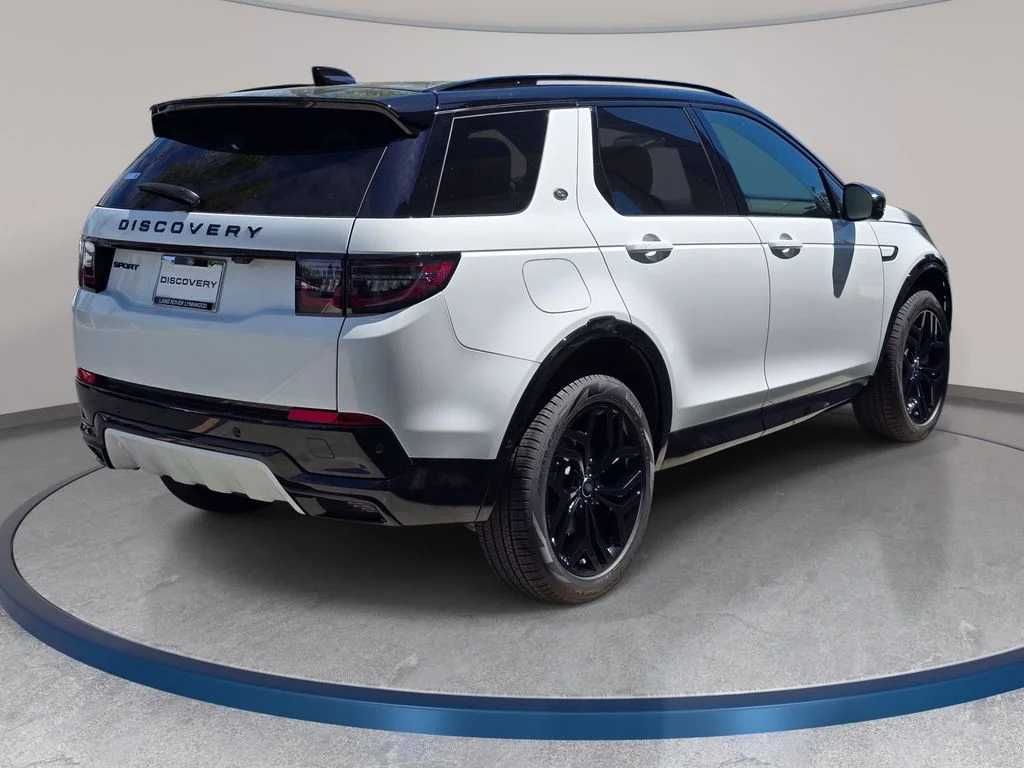 New 2026 Fuji White LAND ROVER Landmark image 5