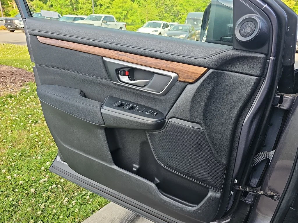 Used 2022  Honda EX image 26