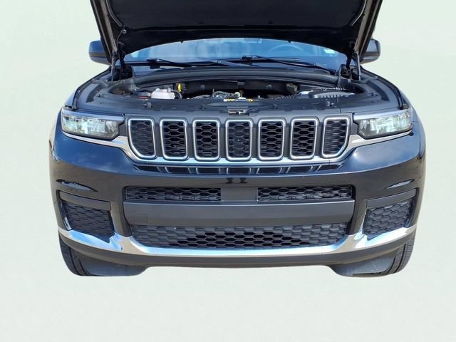 Used 2023 Black Jeep Laredo 4x4 image 25