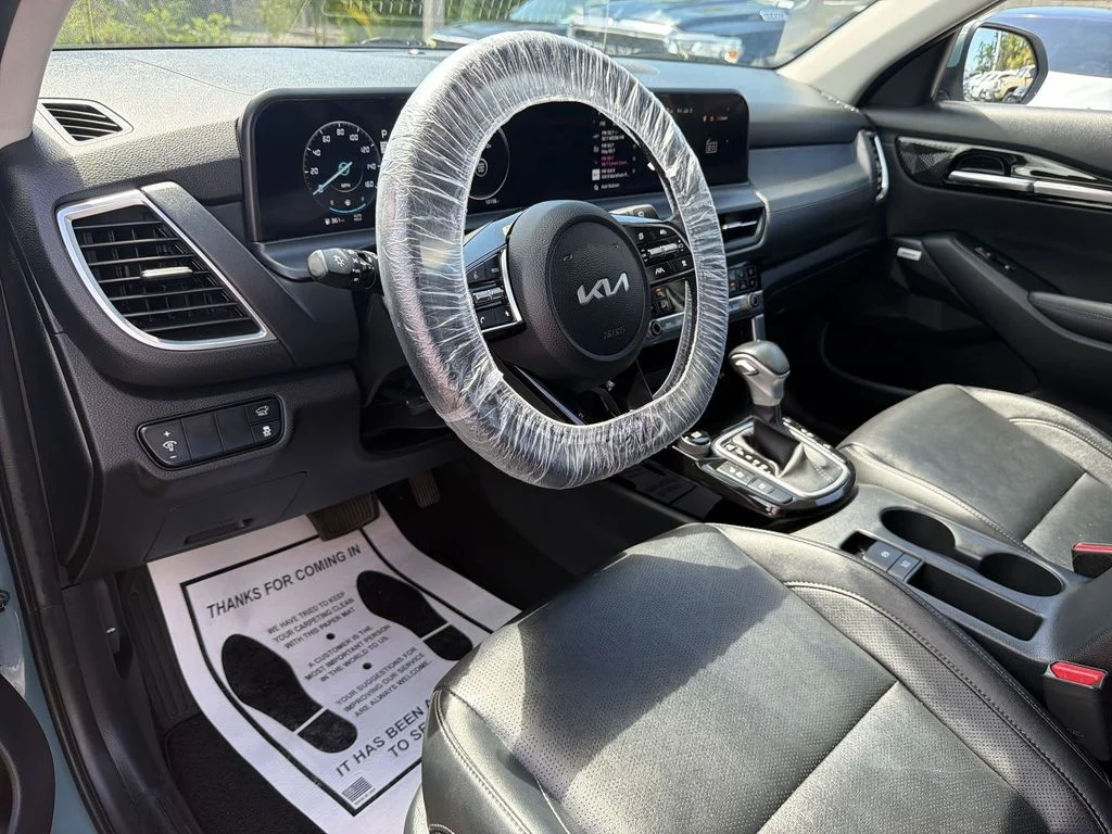 Used 2024 Blue Kia SX image 16