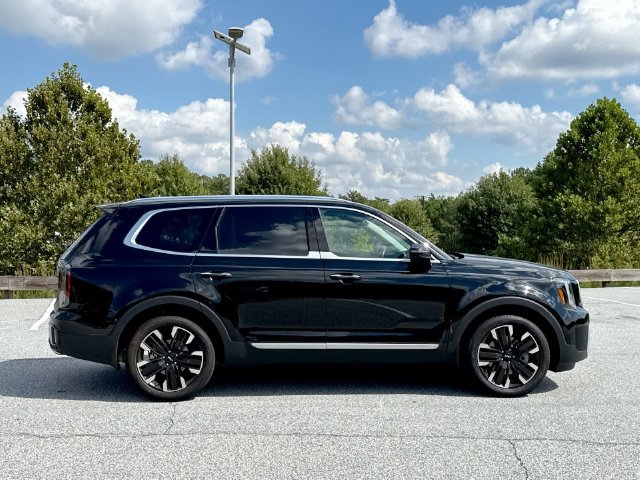 Used 2025 Black Kia SX image 6