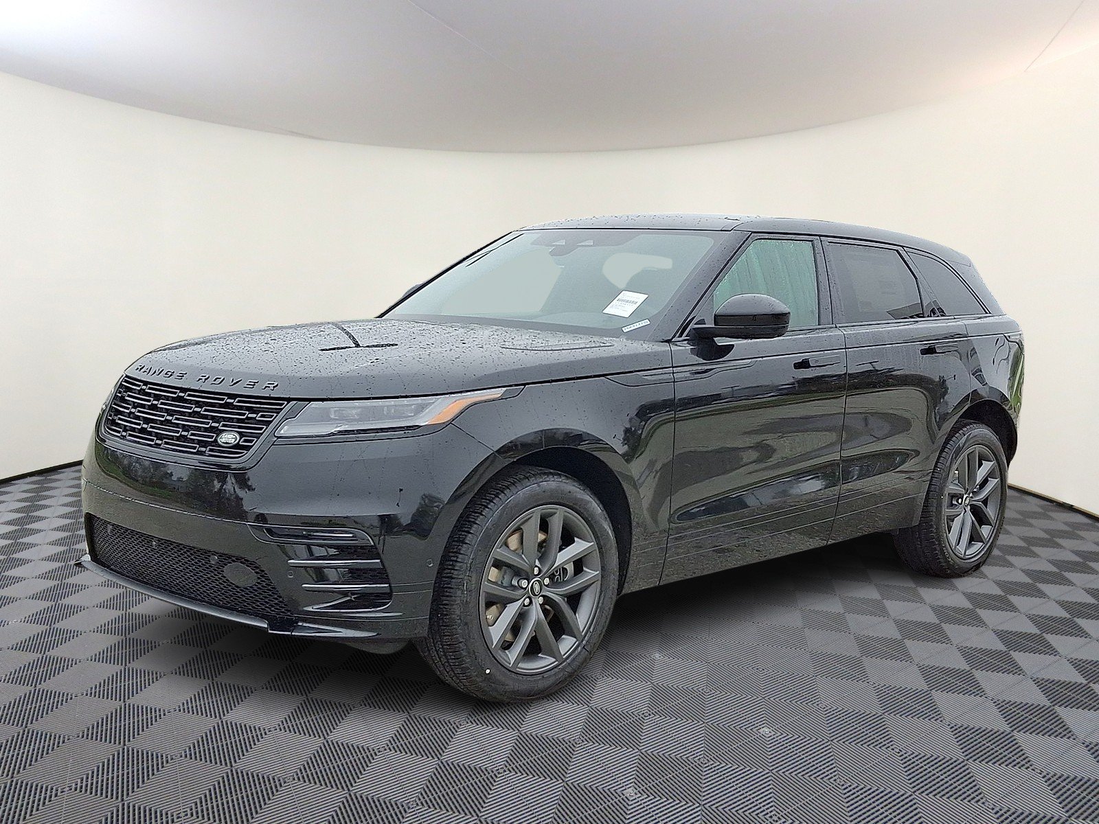 2026 Land Rover Range Rover Velar P250 Dynamic SE's photo