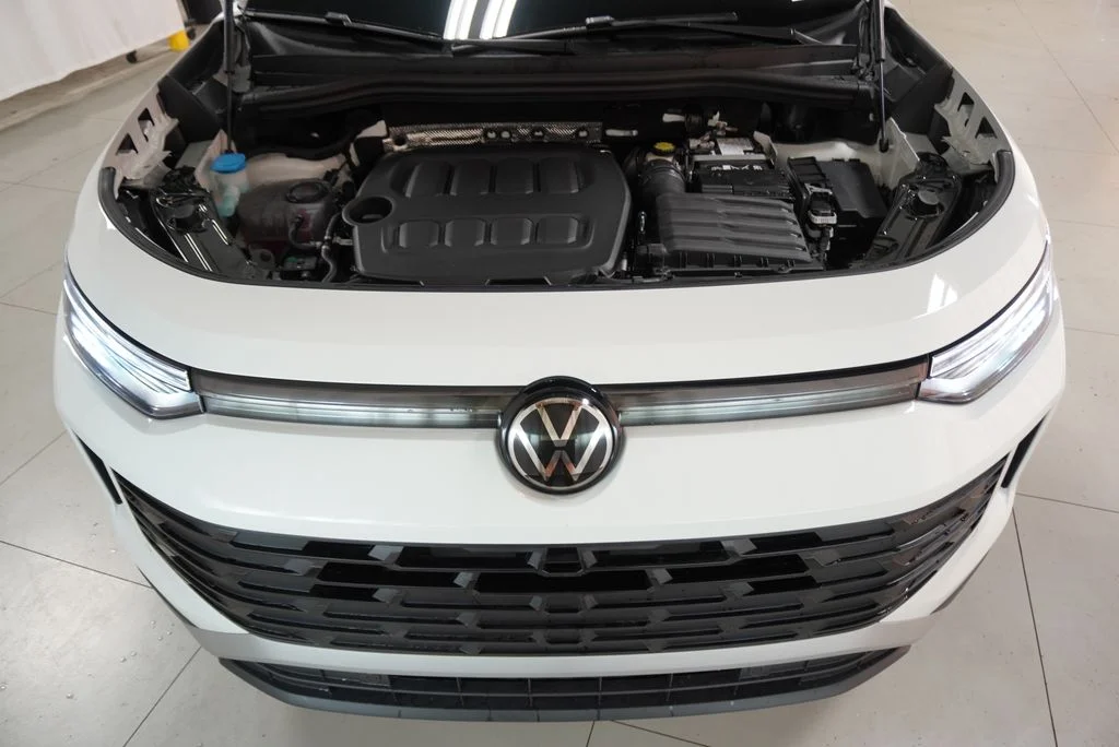 New 2026 Pure White Volkswagen 2.0T S image 27