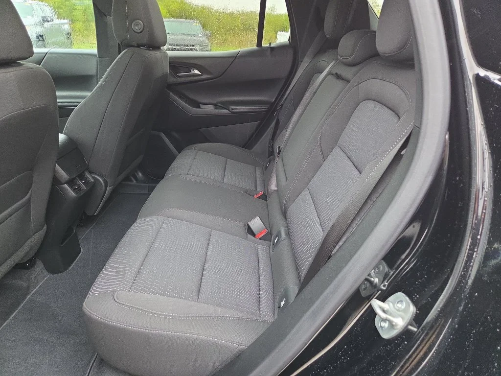 2025 Chevrolet Equinox LT - Photo 29