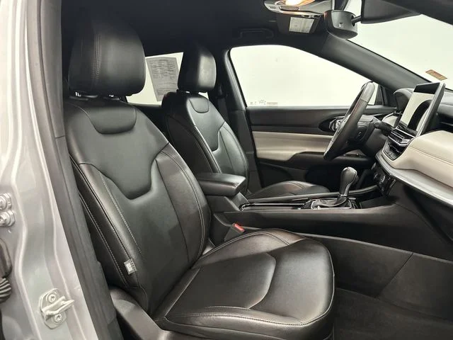 Used 2025 Silver Jeep Limited image 26