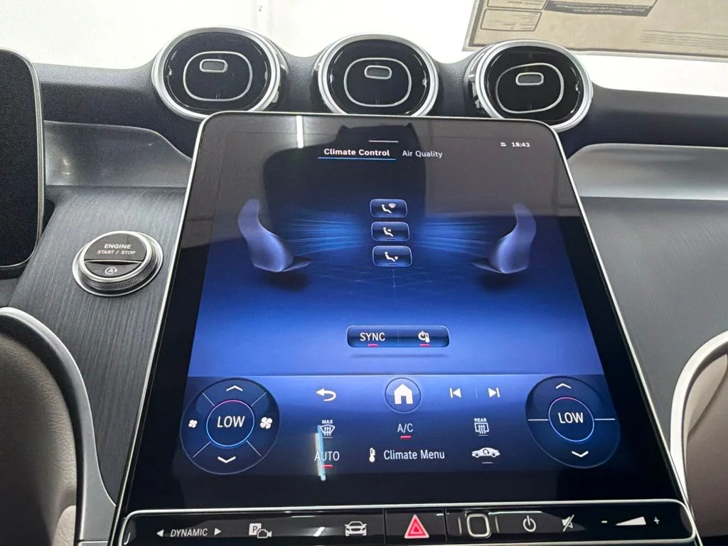 New 2027 Black Mercedes-Benz GLC 300 image 18