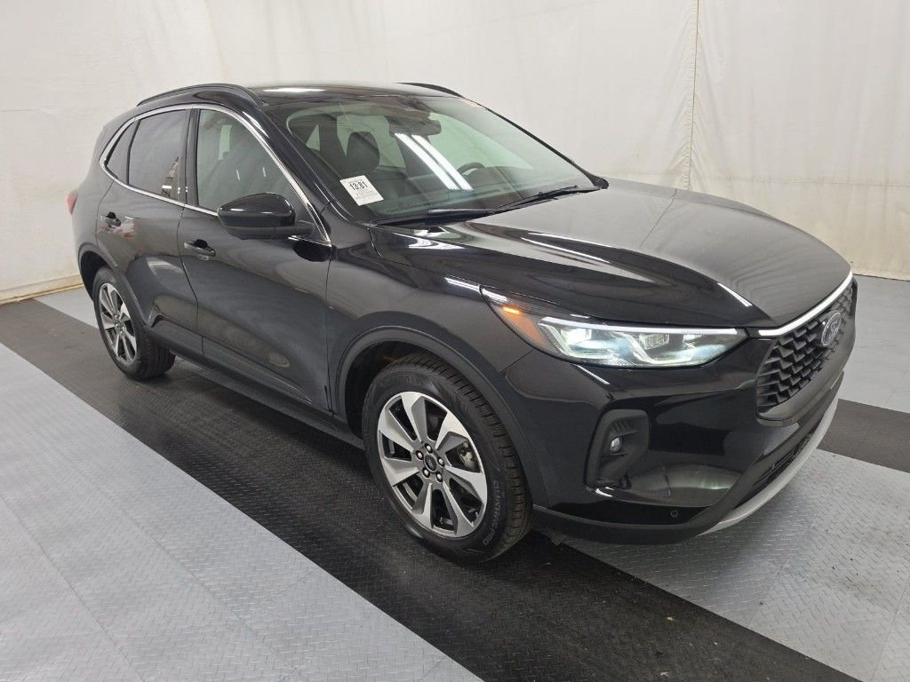 Used 2024 Black Ford Platinum image 1