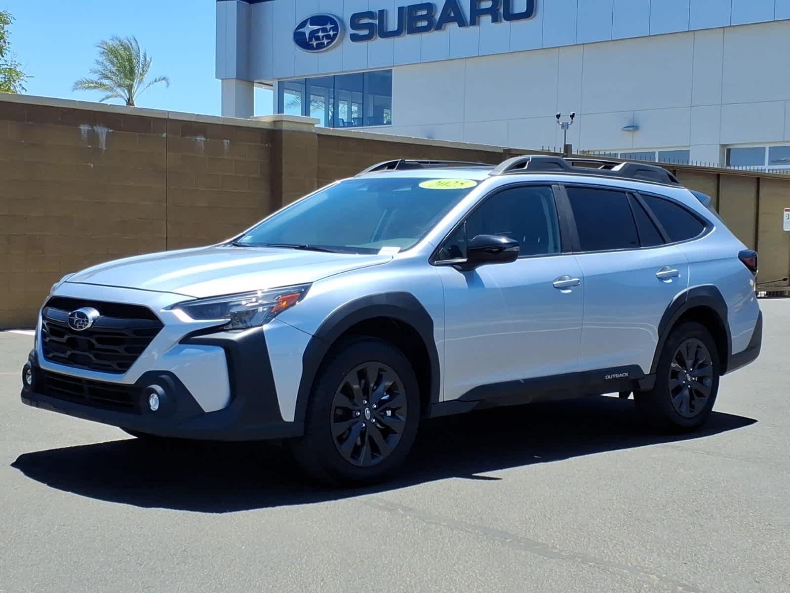 Used 2025 Ice Silver Metallic Subaru Onyx Edition image 3