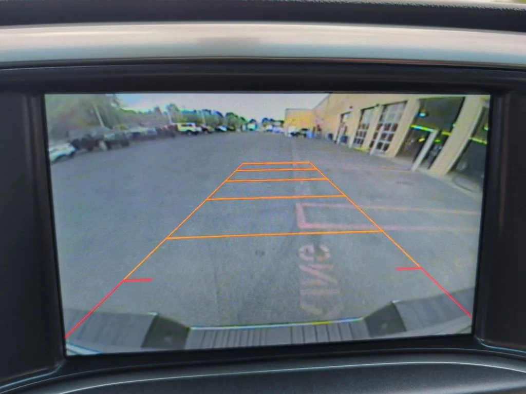 Used 2015 Black Chevrolet LT image 18