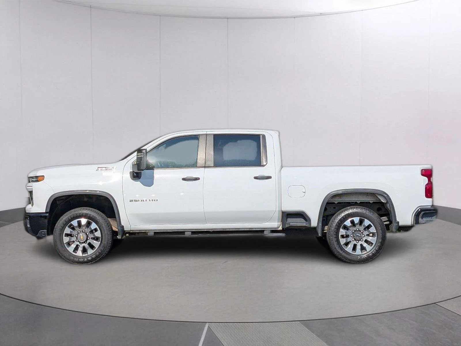 Used 2024 Summit White Chevrolet Custom image 2