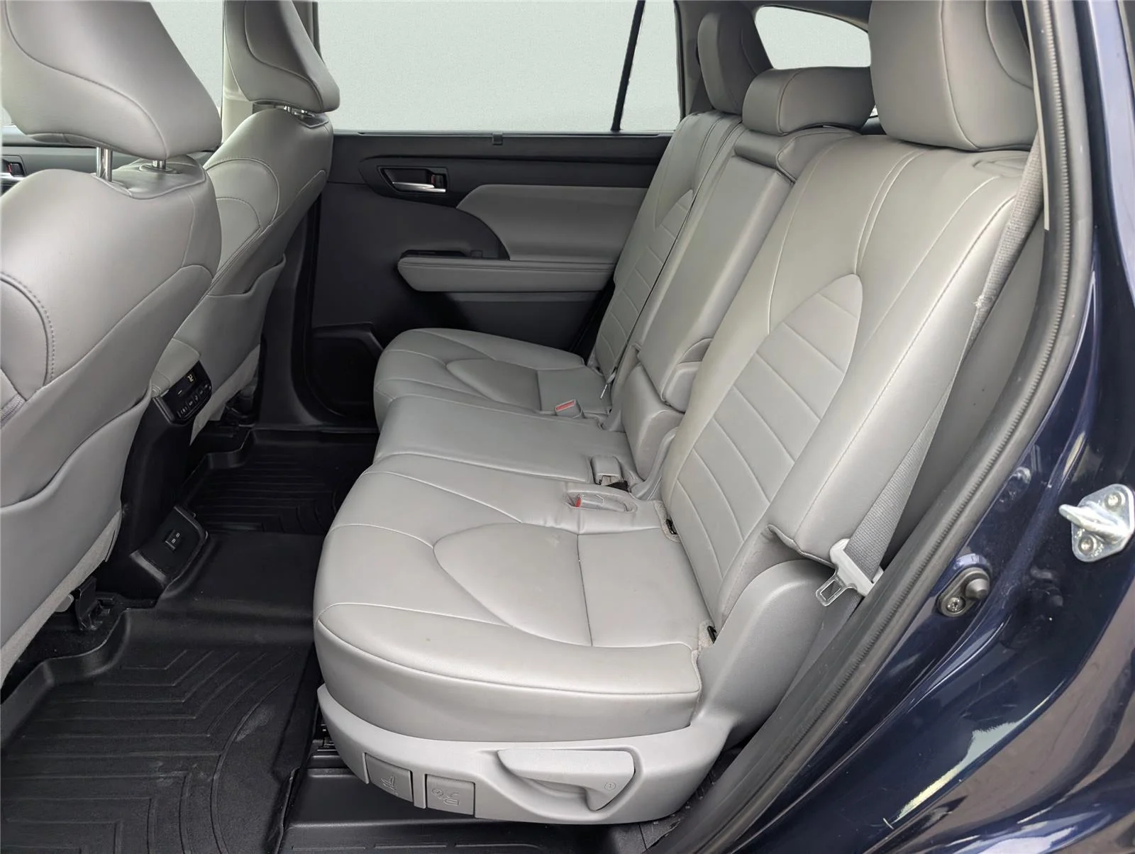 Used 2022 Blueprint Toyota XLE image 35