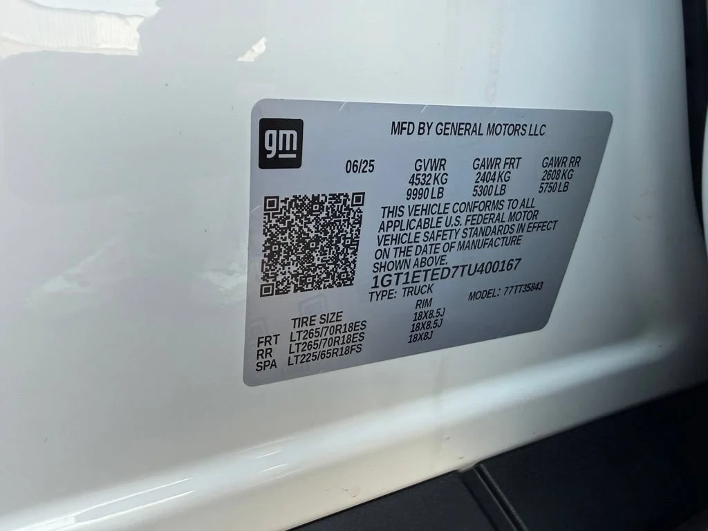 Used 2026 Summit White GMC Elevation Extended Range image 41