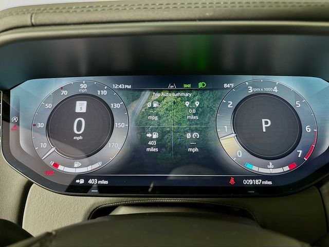 Certified Used 2025 Carpathian Grey Land Rover Dynamic SE image 13