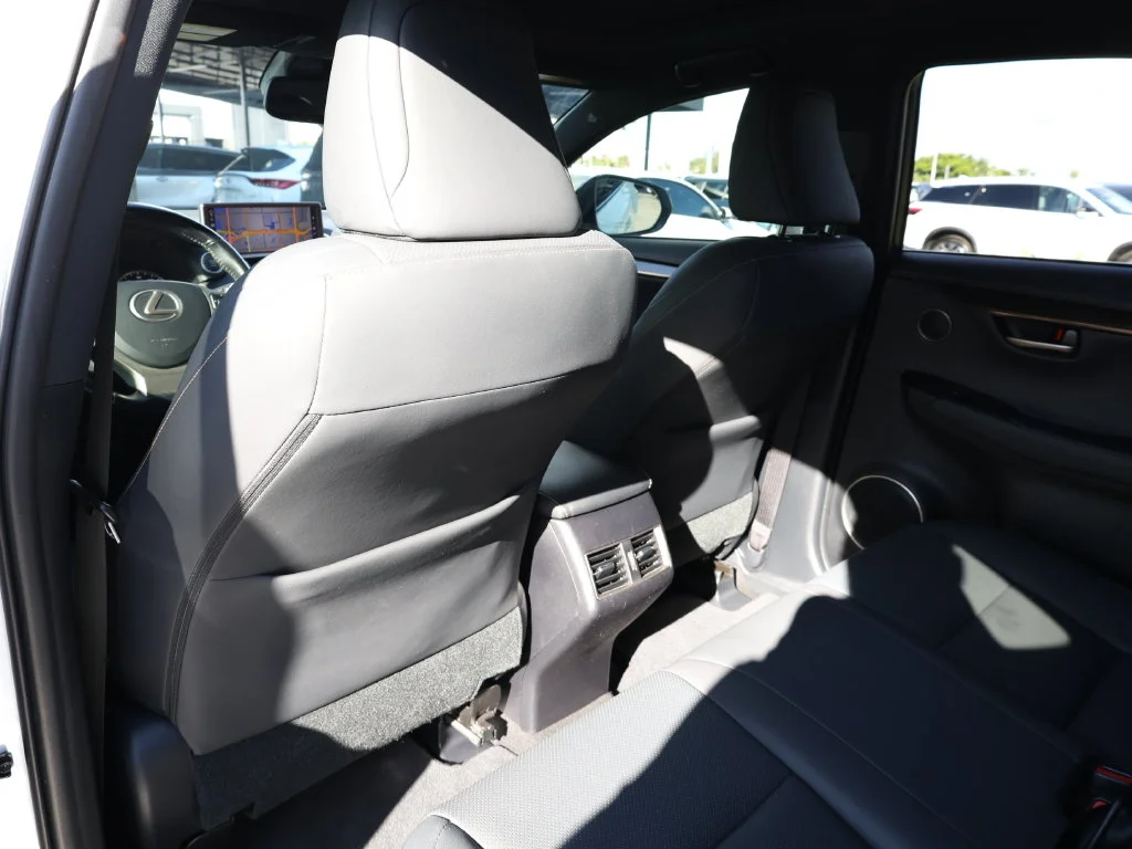 Used 2020 White Lexus 300 Base image 18