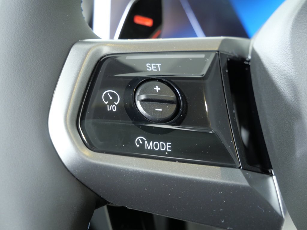 Used 2026 Gray BMW M50 xDrive image 41