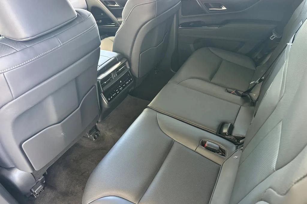 2026 Lexus LX 600 Luxury - Photo 12