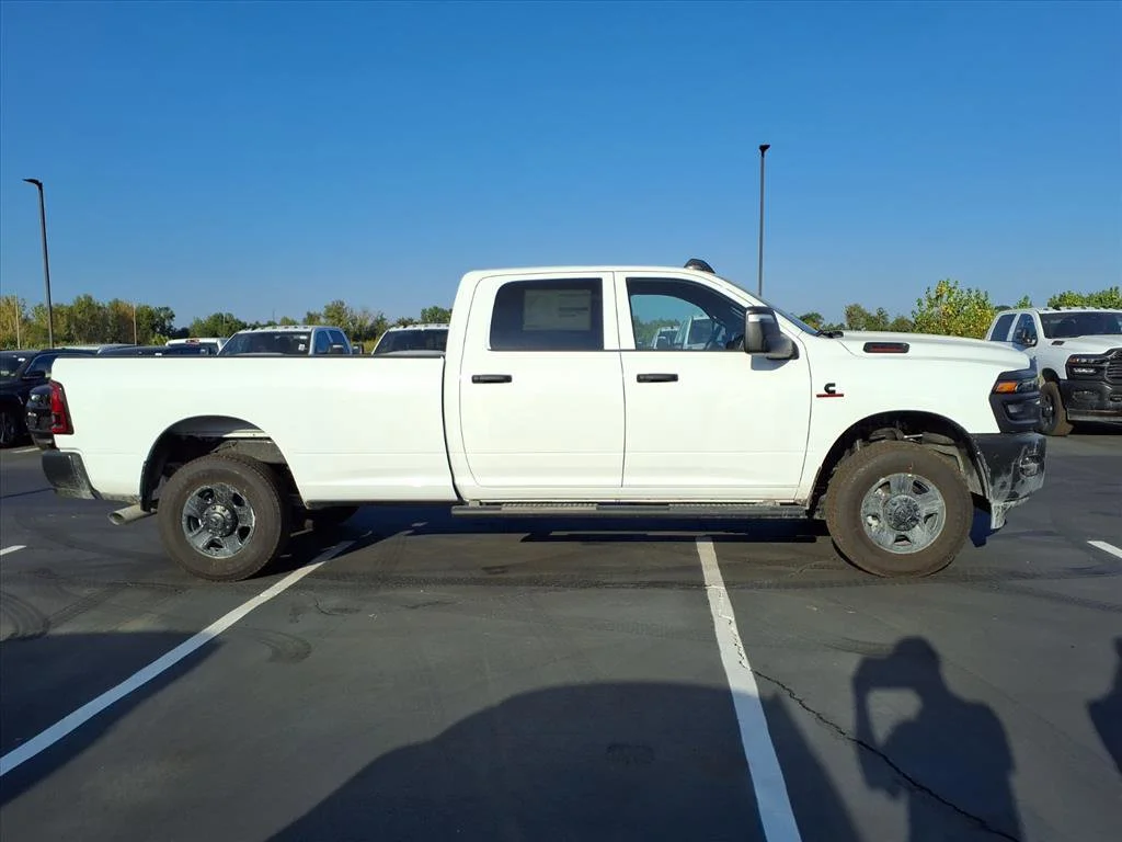 2026 RAM 3500 Tradesman - Photo 16