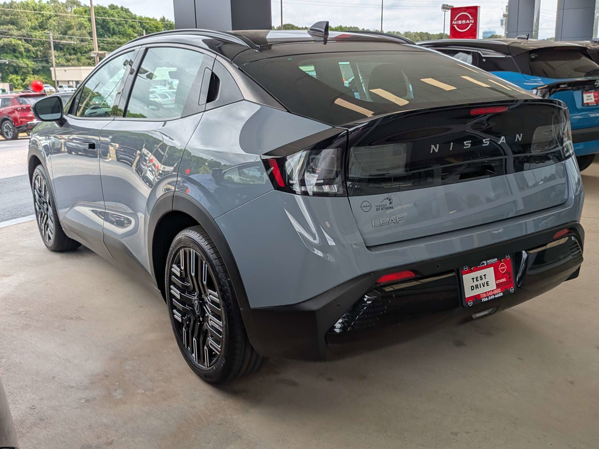 New 2026 Gray Nissan PLATINUM+ image 3