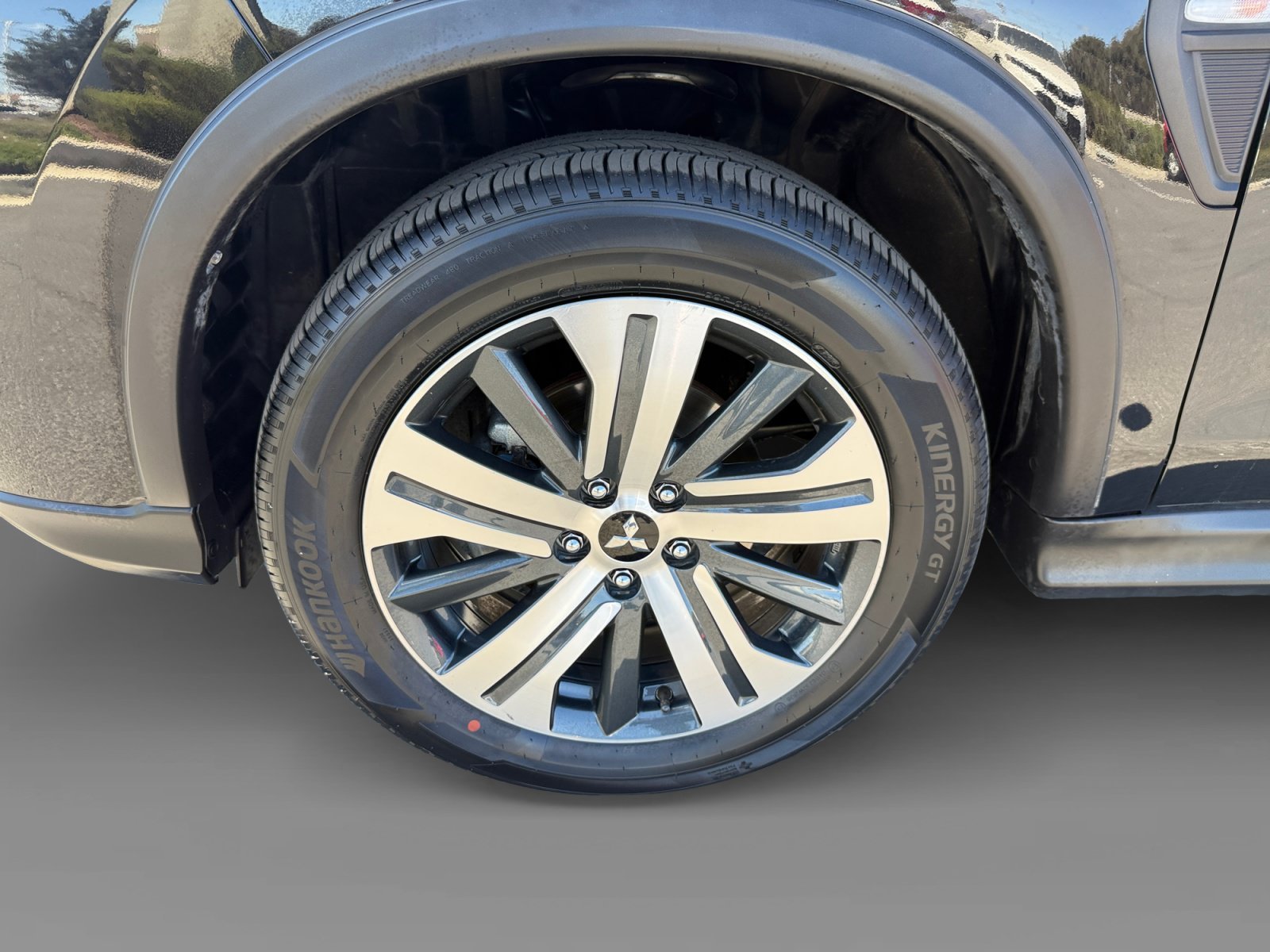 Used 2024 Silver Mitsubishi 2.0 ES image 9