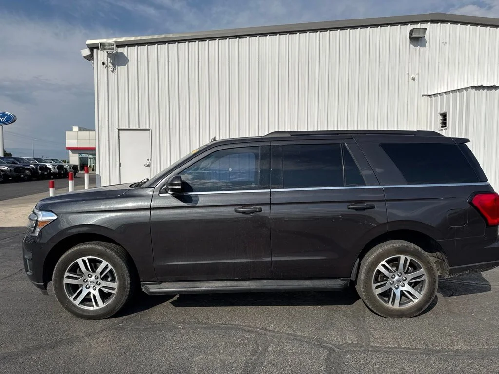 Used 2024 Gray Metallic Ford XLT image 6