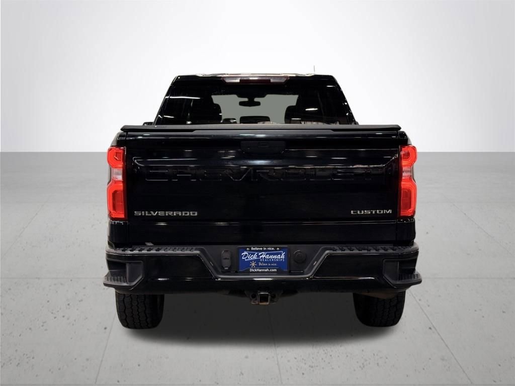 Used 2022 Black Chevrolet Custom image 11