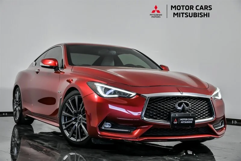 2017 INFINITI Q60 Red Sport 400's photo