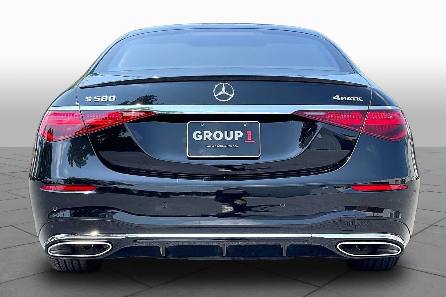Used 2025 Obsidian Black Metallic Mercedes-Benz S 580 image 4