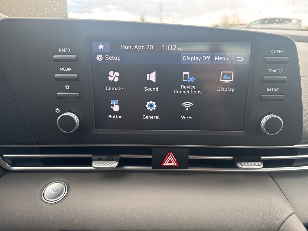 2025 Hyundai Elantra SEL - Photo 24