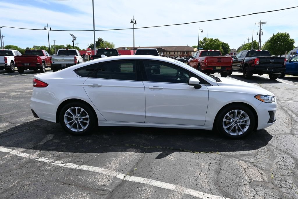 Certified Used 2020 White Platinum Clearcoat Metallic Ford SE image 8