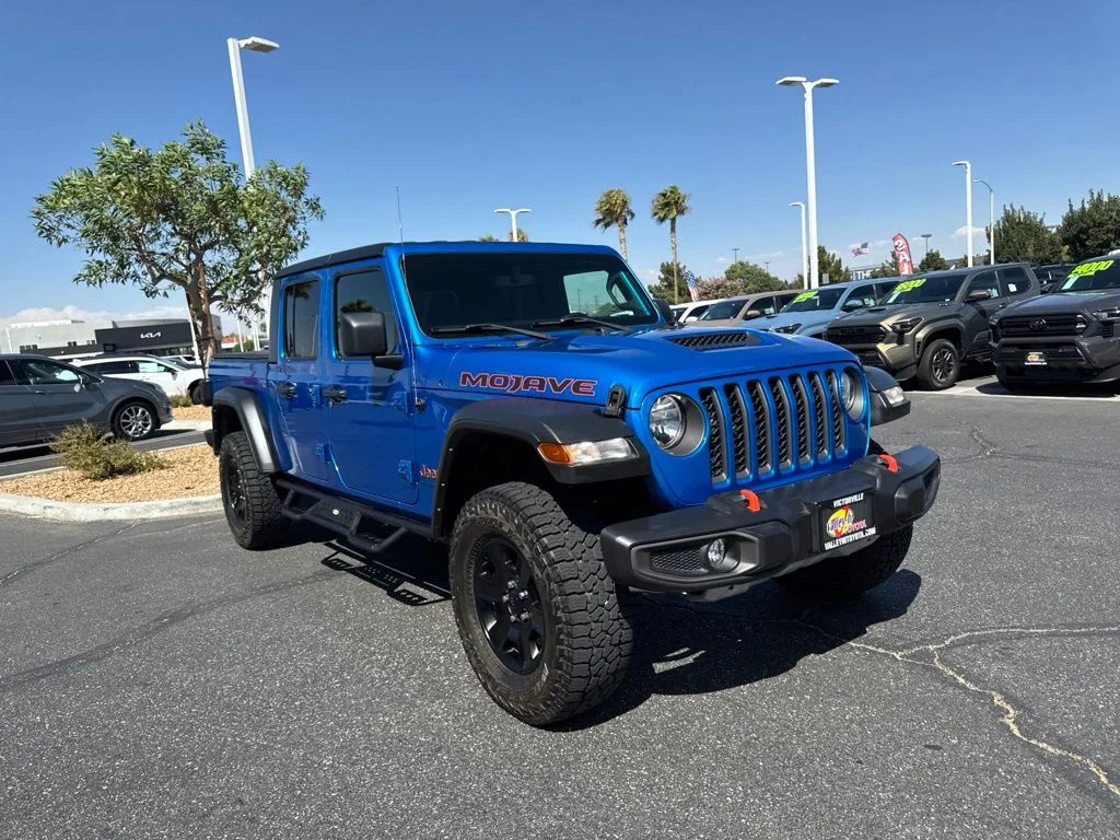 Used 2023 Blue Jeep Mojave image 4