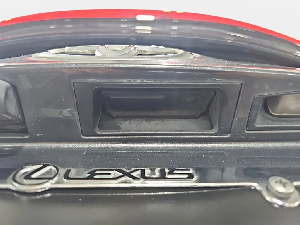 Used 2018 Gray Toyota Advanced image 16