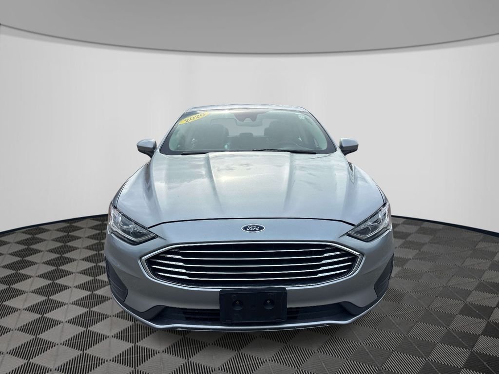 Used 2020 Silver Ford SE image 8