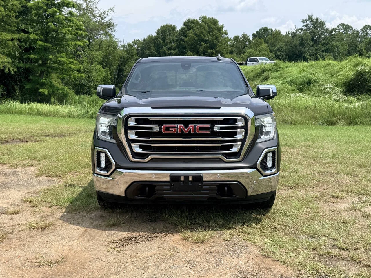 Used 2021 Pewter GMC SLT 4x2 4dr Crew Cab 5.8 ft. SB image 8