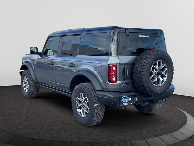 Used 2025 Gray Metallic Ford Badlands image 3