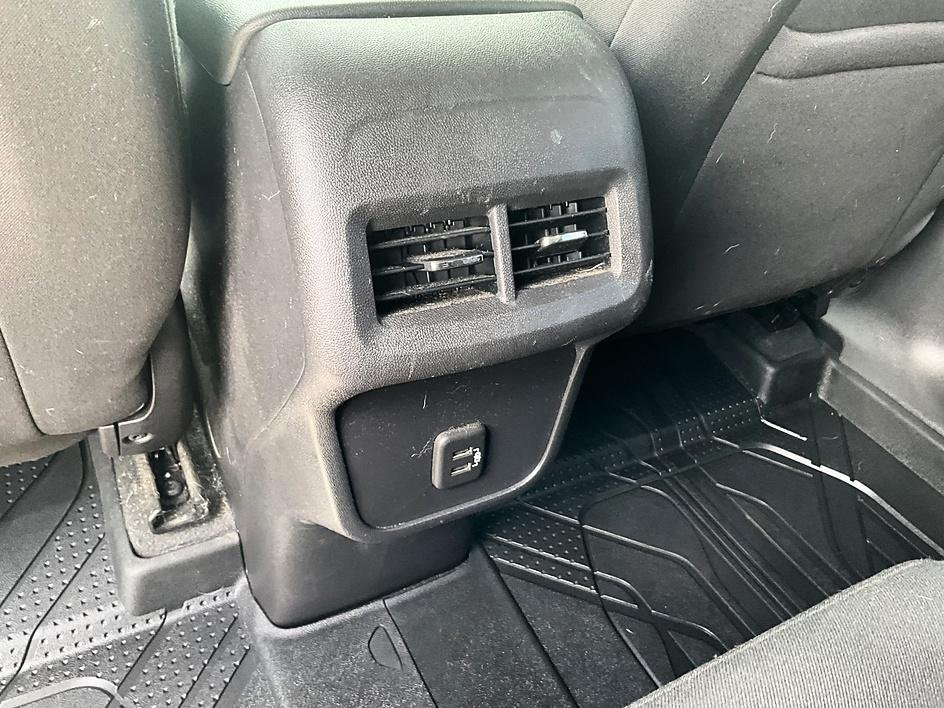 Used 2022 Black Chevrolet LT image 27
