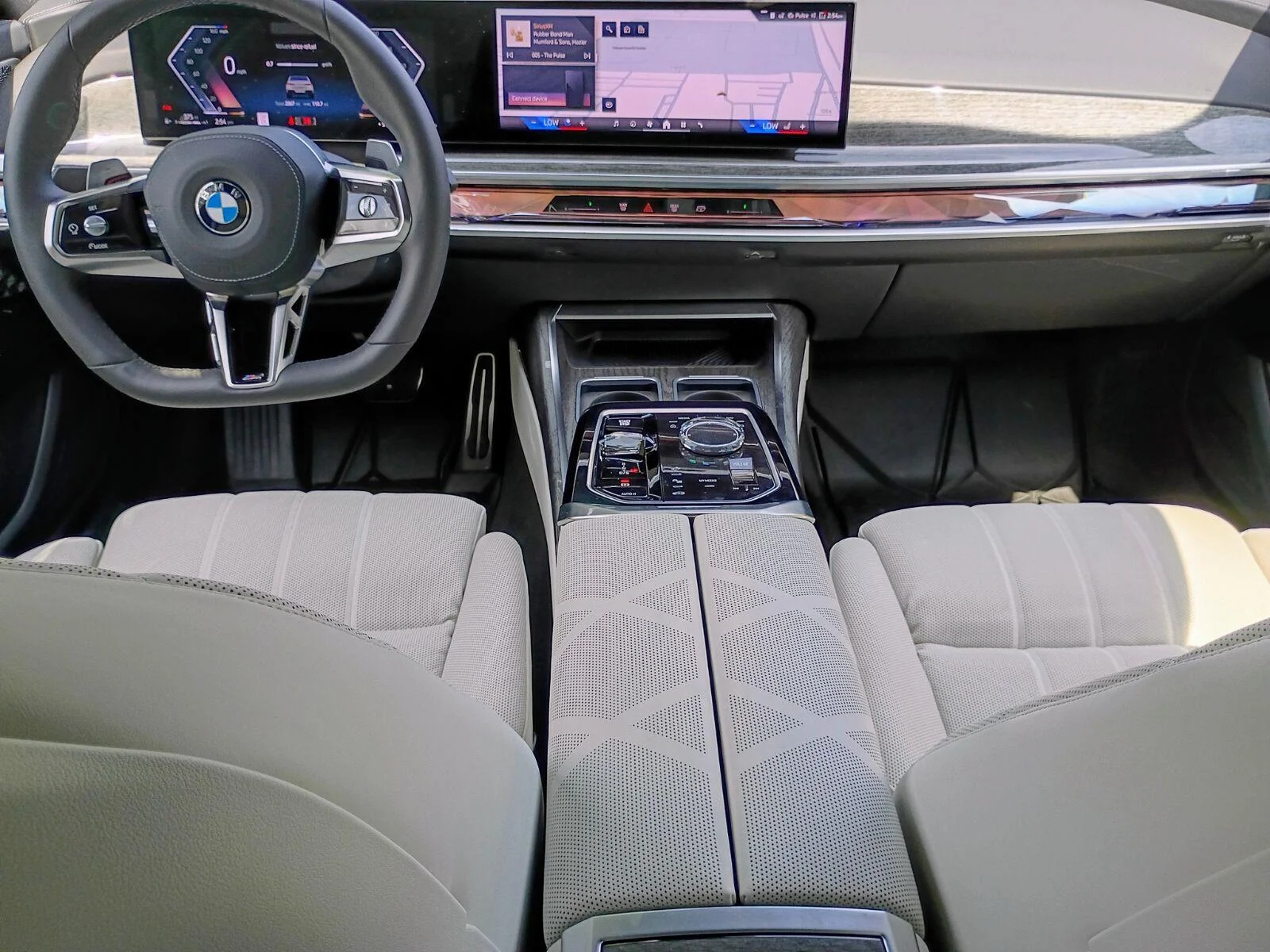 Used 2025 Mineral White Metallic BMW 760i xDrive image 14