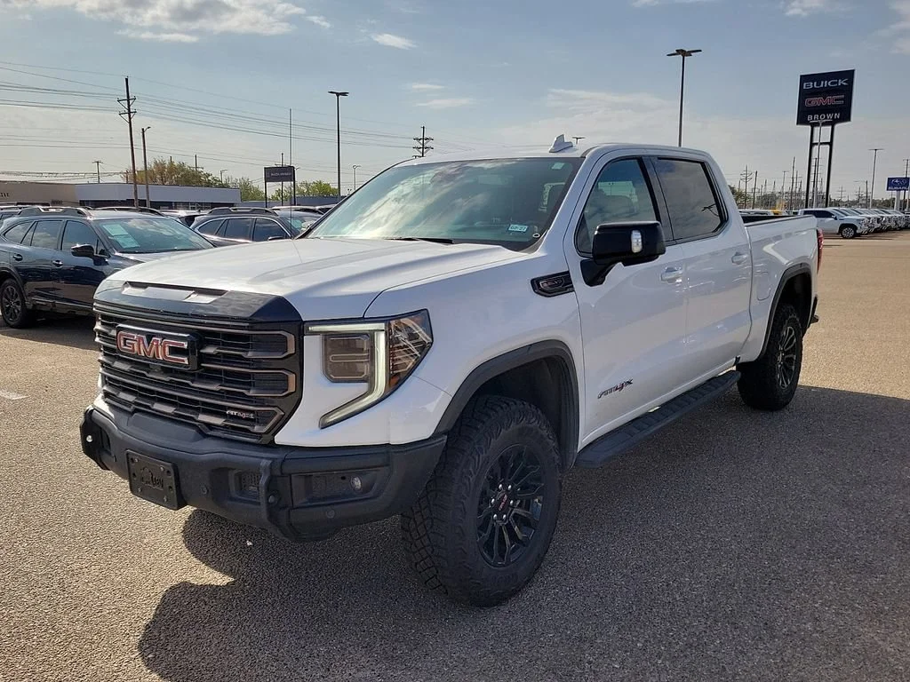 Used 2023 SUMMIT WHITE GMC AT4X image 5