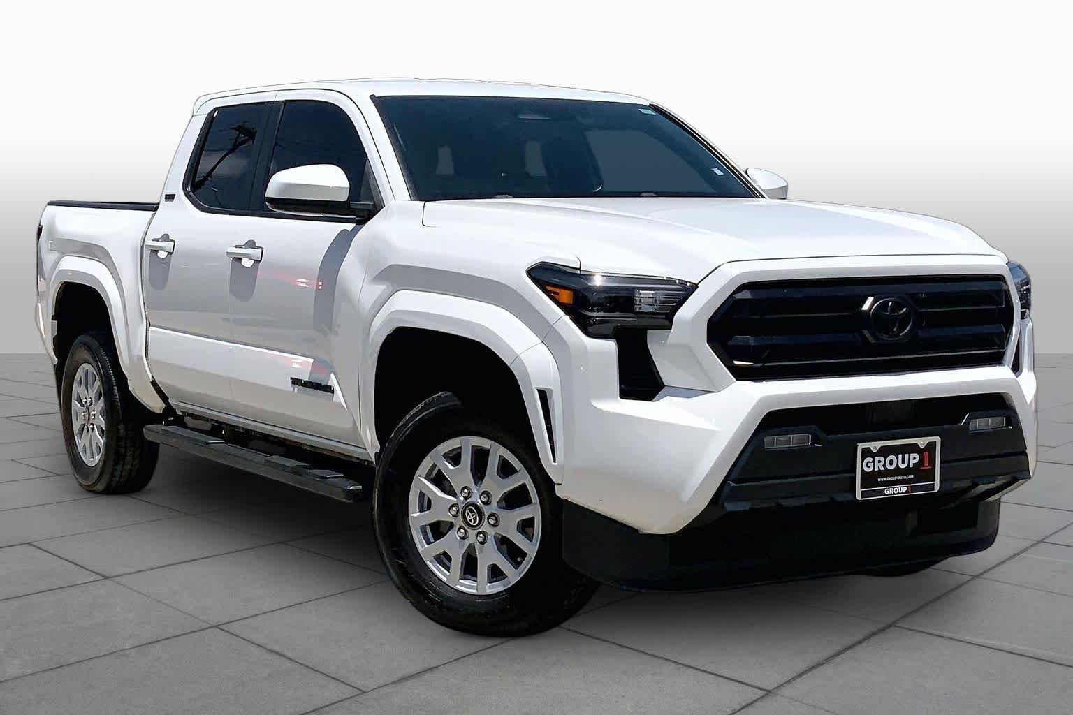 Used 2024 Ice Cap Toyota SR5 image 3