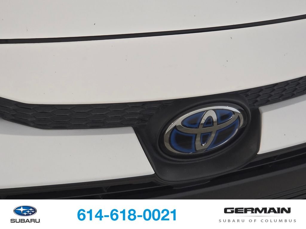 Used 2023 White Toyota LE image 13
