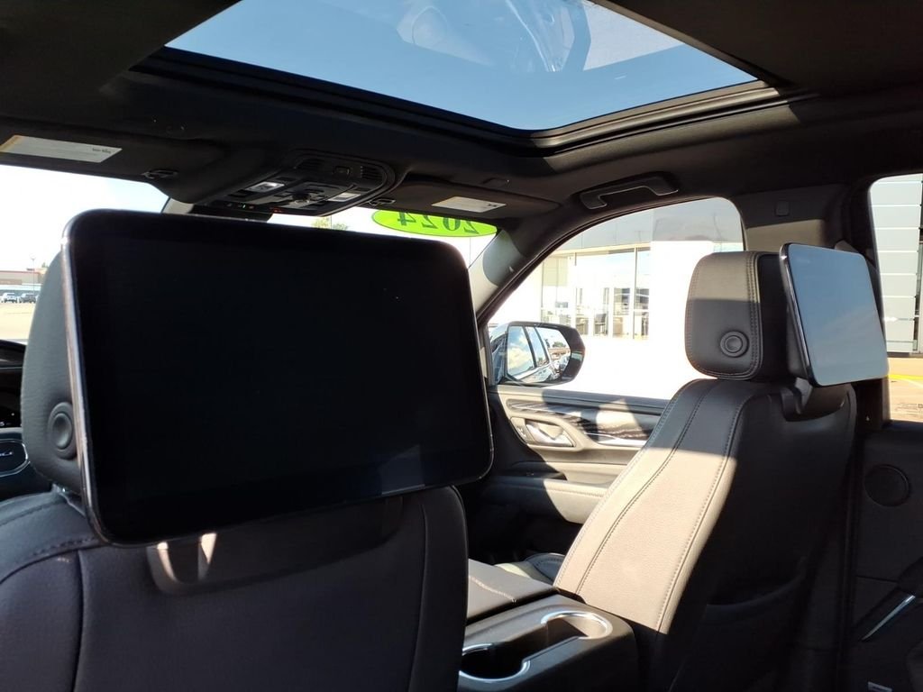 Used 2024 Onyx Black GMC Denali image 7