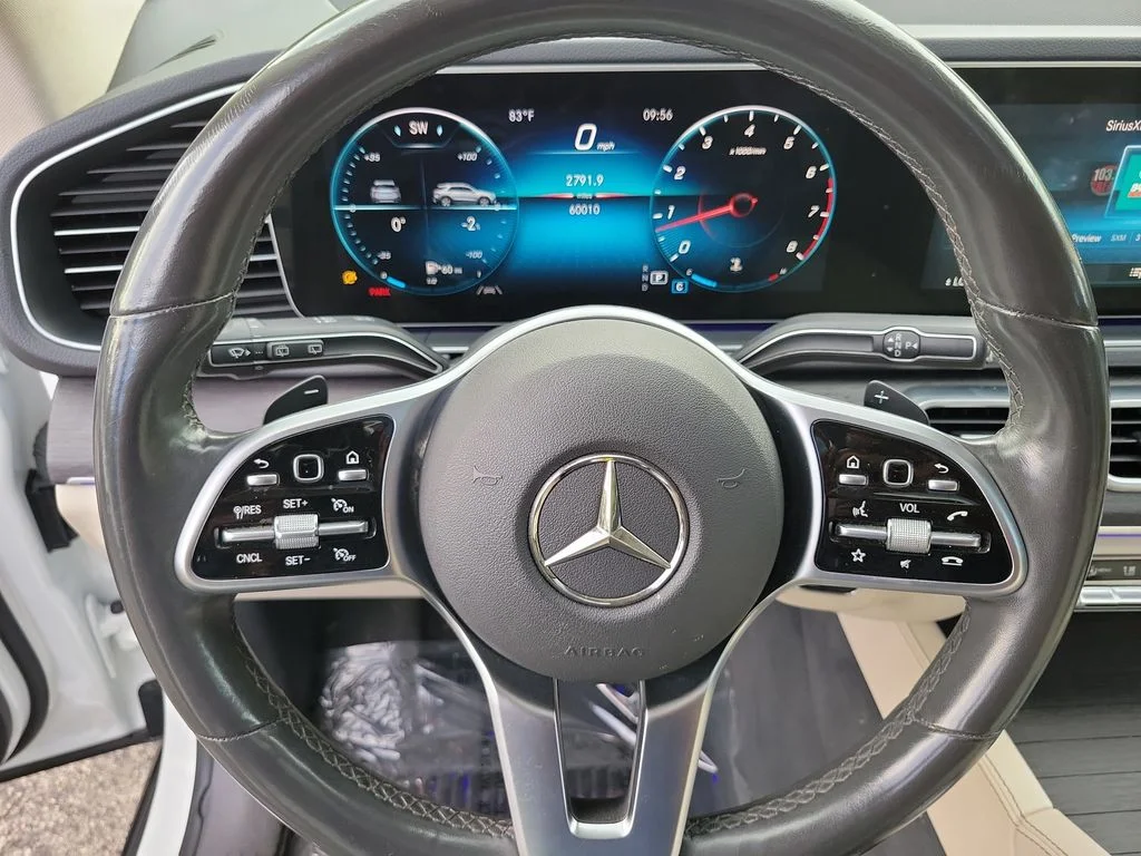 Used 2020 White Mercedes-Benz GLE 350 image 30