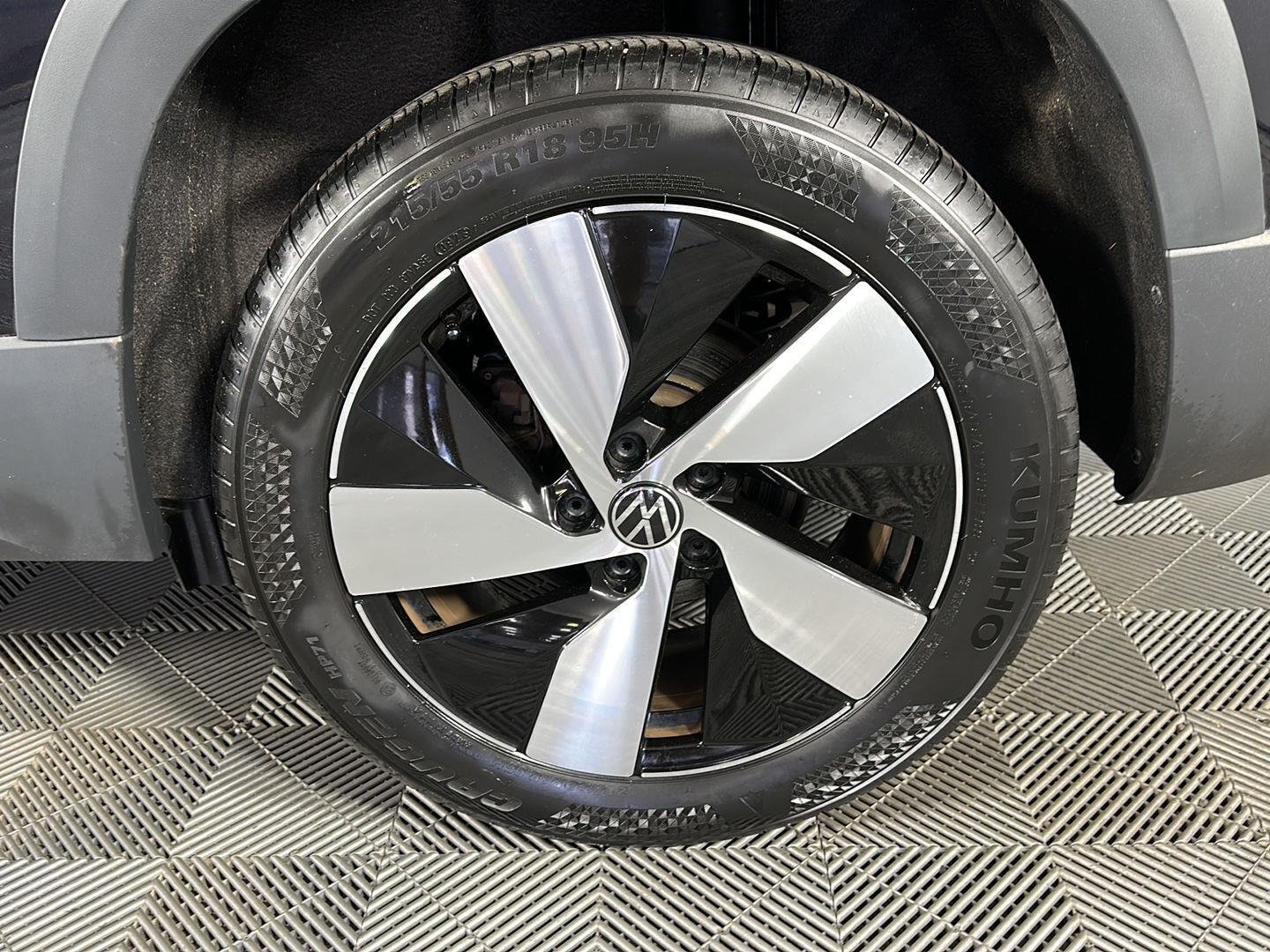 Used 2023 Deep Black Pearl Volkswagen S image 13