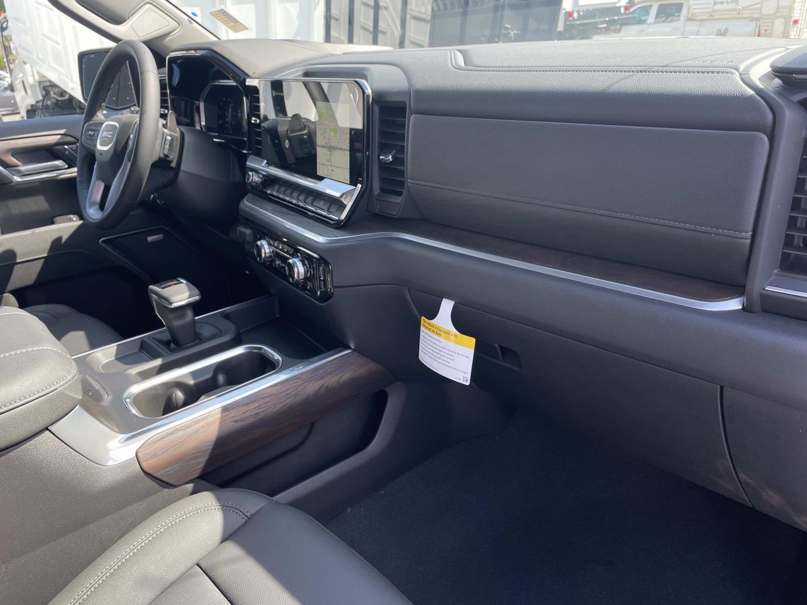 2026 GMC Sierra 1500 SLT - Photo 28