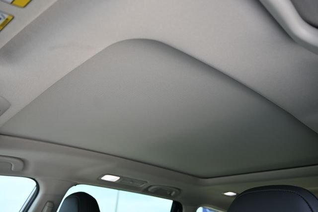 New 2026 White Subaru Onyx Edition Touring 7-Passenger image 23