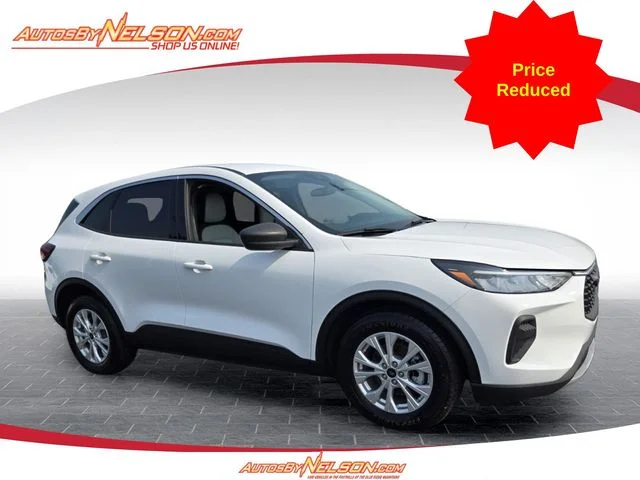 Used 2023 White Ford Active image 1