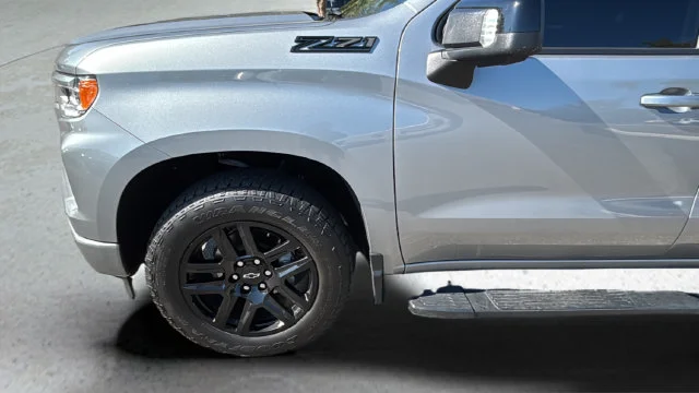 Used 2024 Gray Chevrolet RST image 34