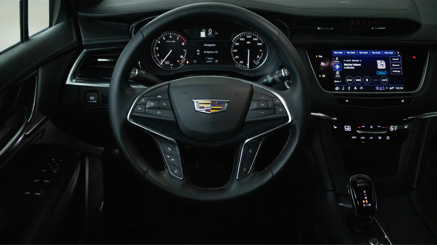 Used 2025 White Cadillac Premium Luxury image 11